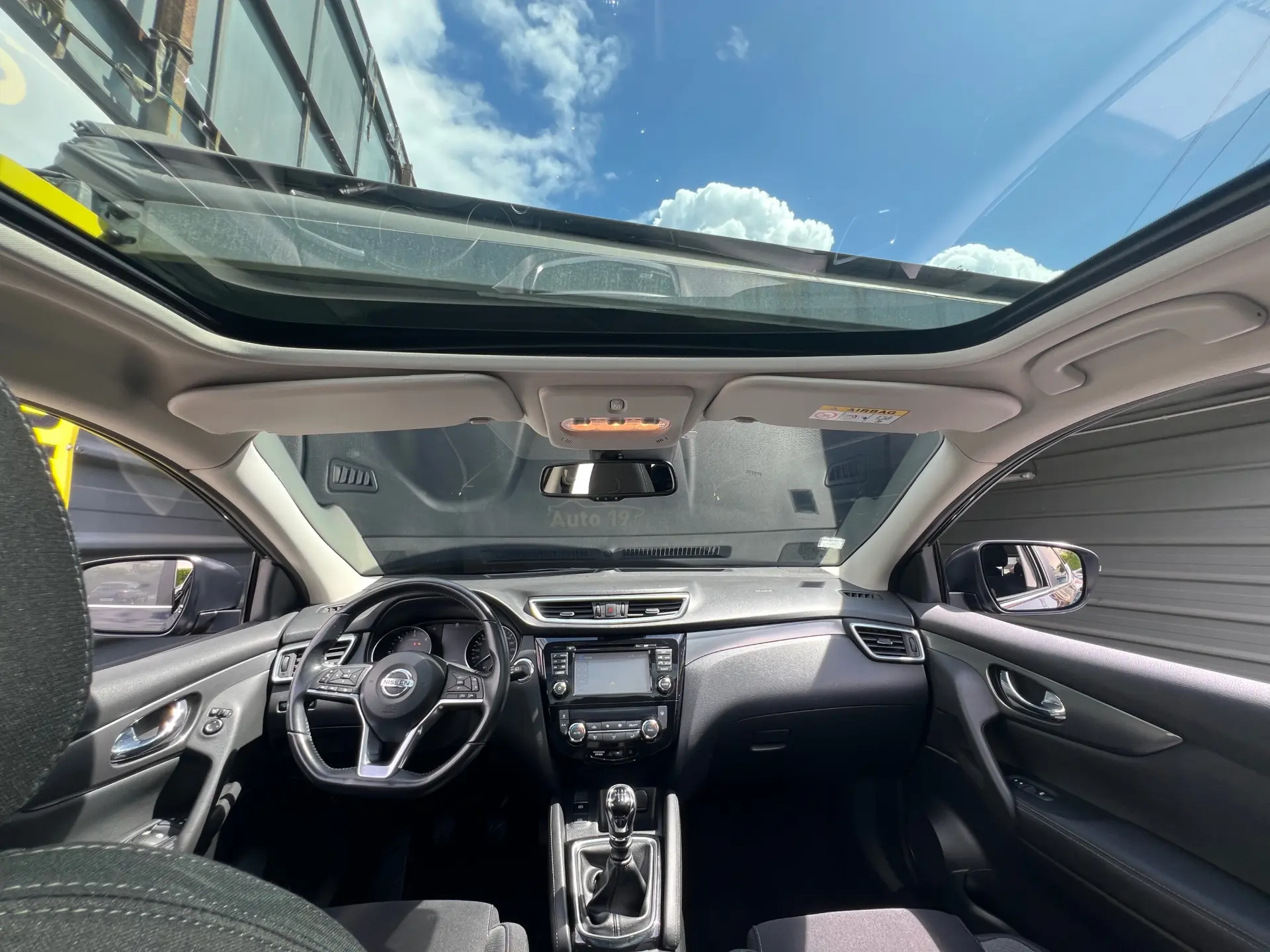 Nissan Qashqai 1.5 dCi N-Connecta J18+Led 8