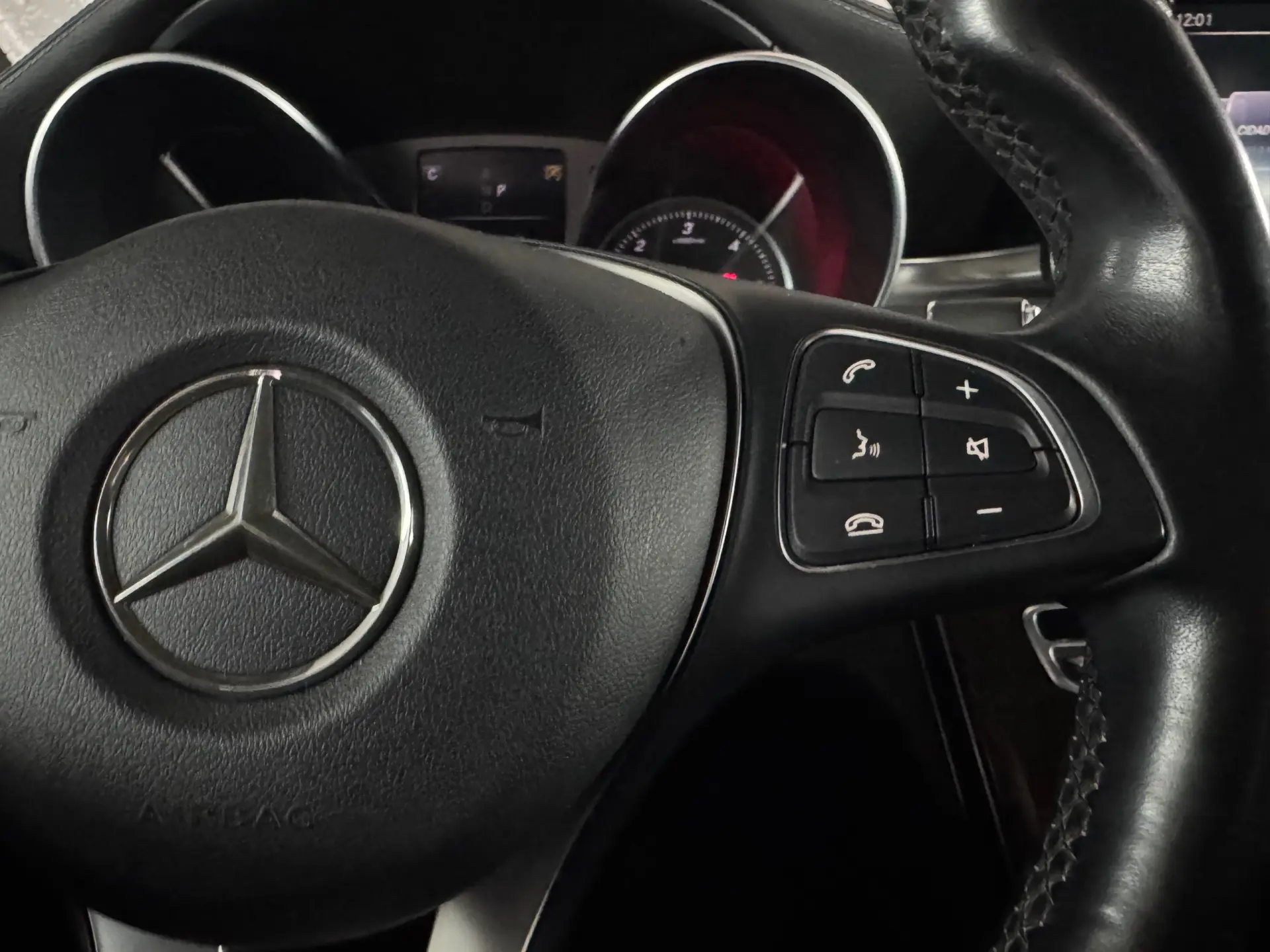 Mercedes-Benz GLC 220 d 4Matic 11