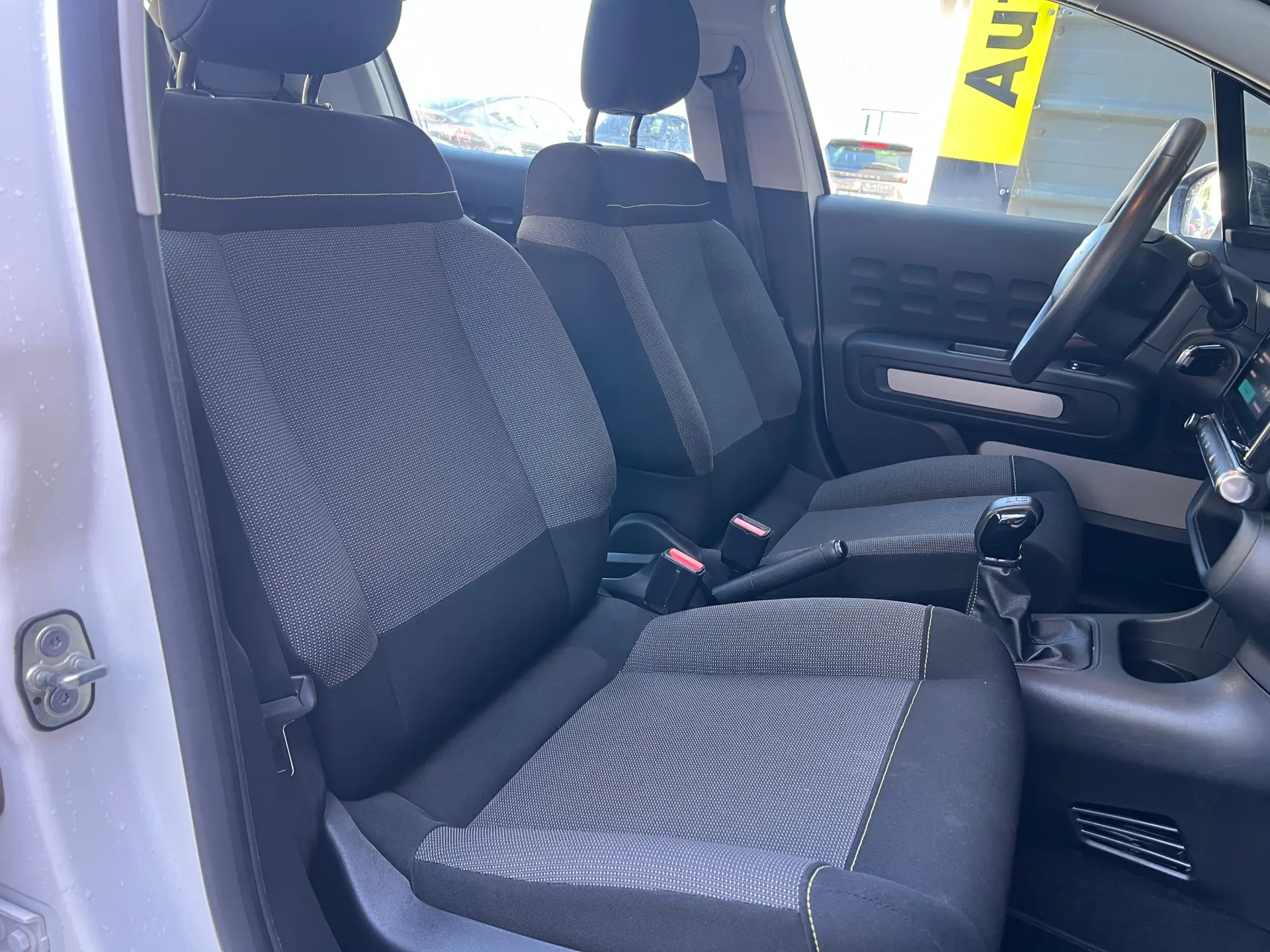 Citroen C3 1.2 PureTech Origins 23
