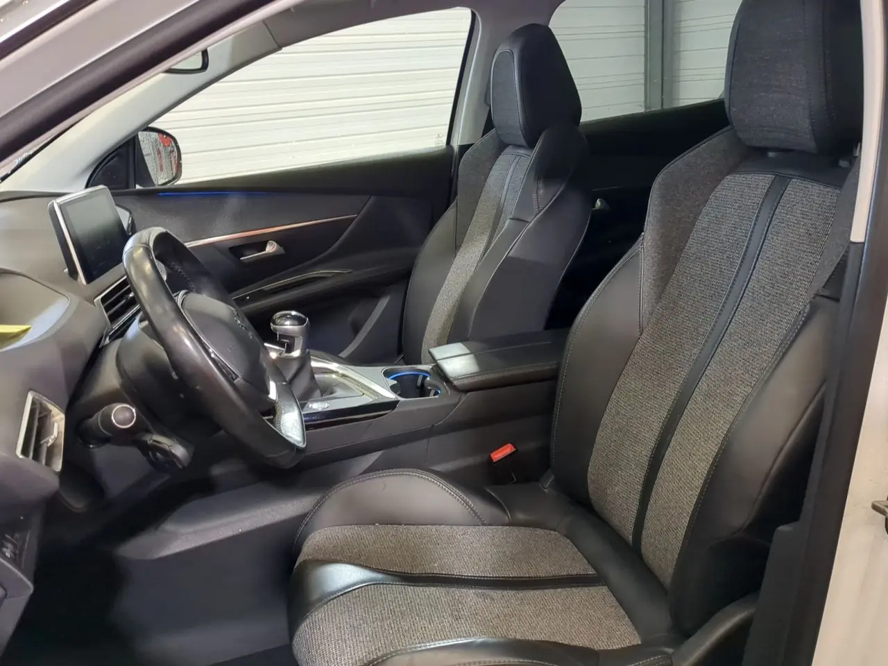 Peugeot 3008 1.2 PureTech Allure Pack 8