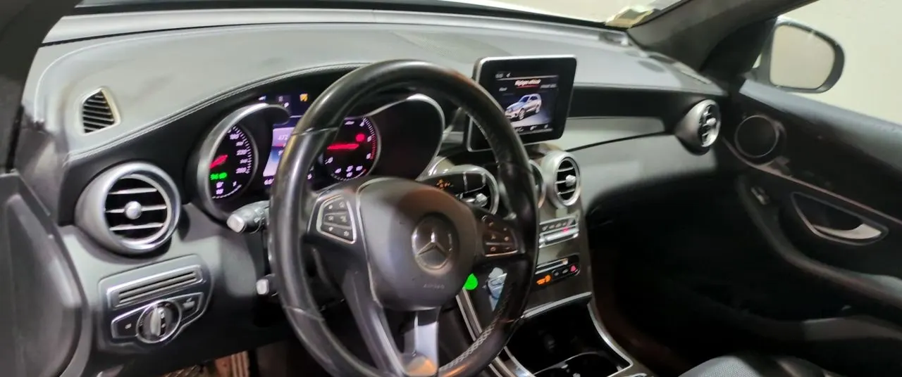 Mercedes-Benz GLC 220 9G-TRONIC 4MATIC LAUNCH EDITION 7