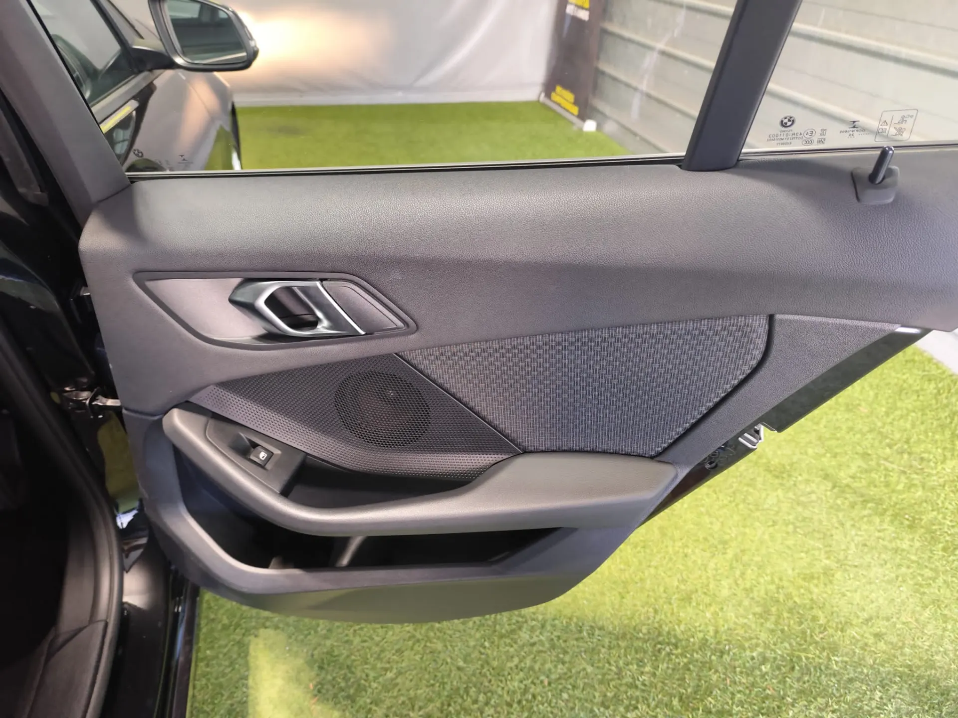 BMW 116 d Corporate Edition Auto 28