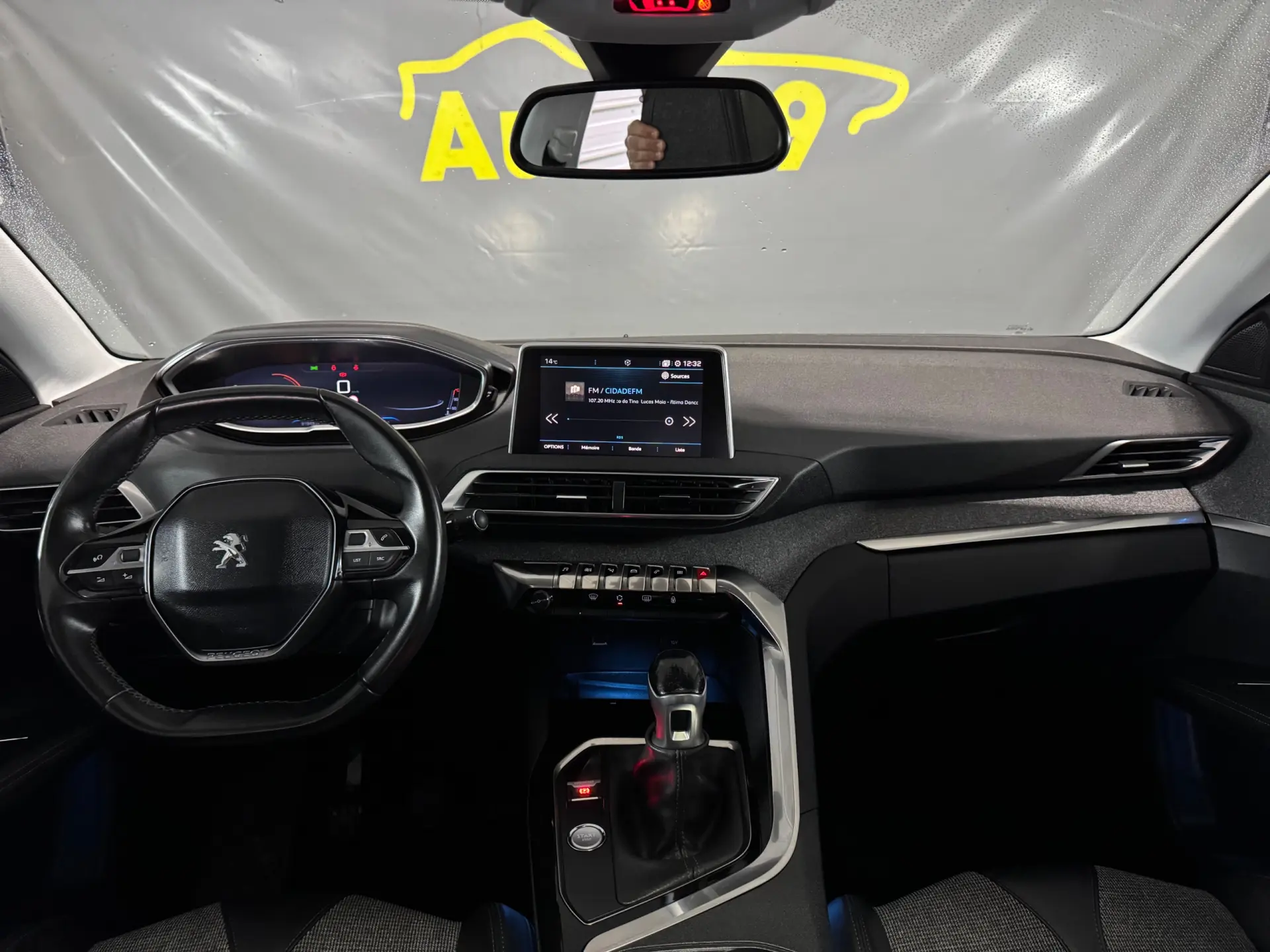 Peugeot 3008 PureTech 130 Stop & Start GPF Allure 8