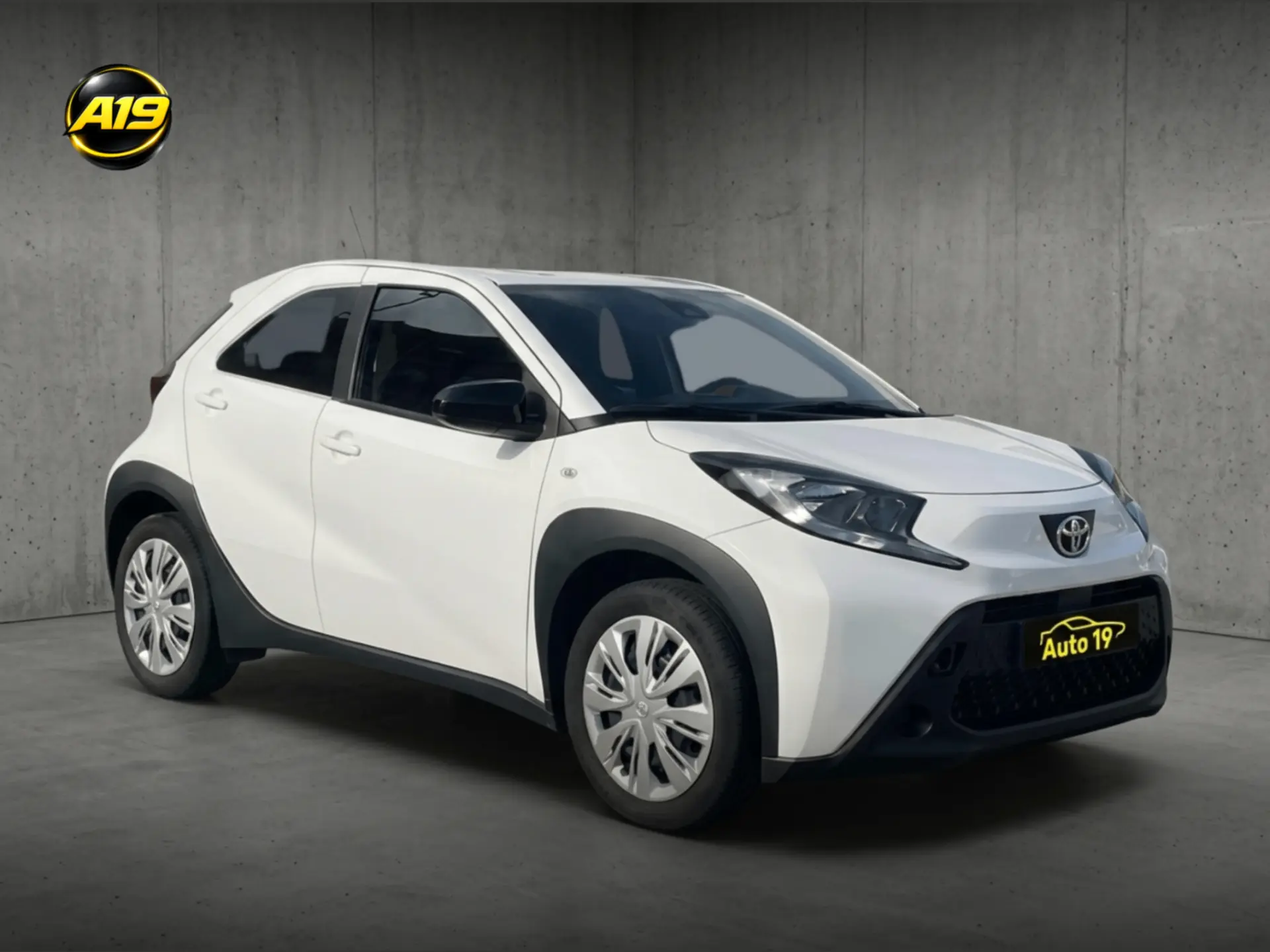 Toyota Aygo X 1.0 Play 1