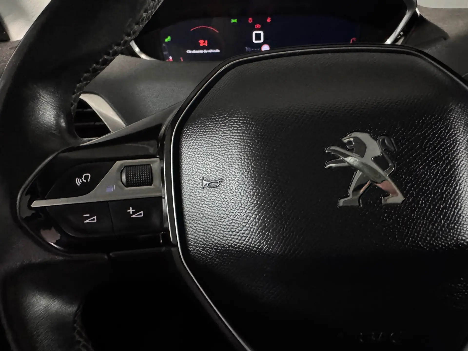 Peugeot 3008 PureTech 130 Stop & Start GPF Allure 10