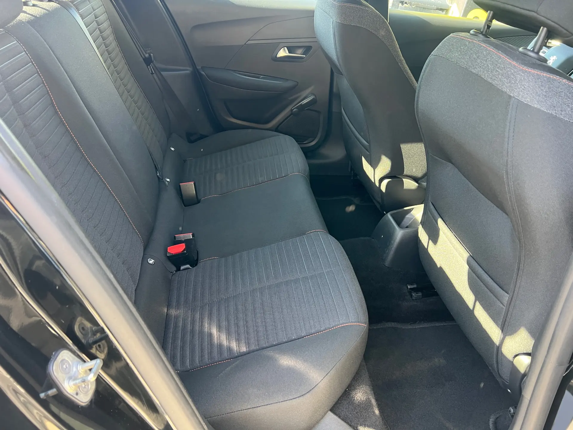 Peugeot 208 1.2 PureTech Active Pack 23