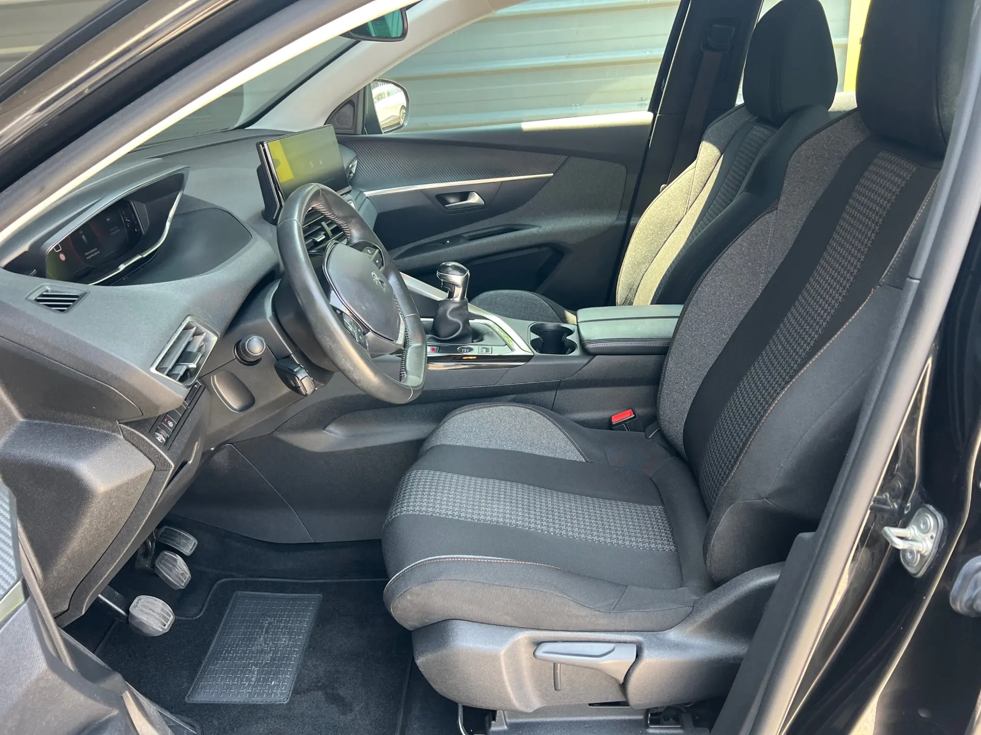 Peugeot 3008 1.5 BlueHDi Active Pack 22