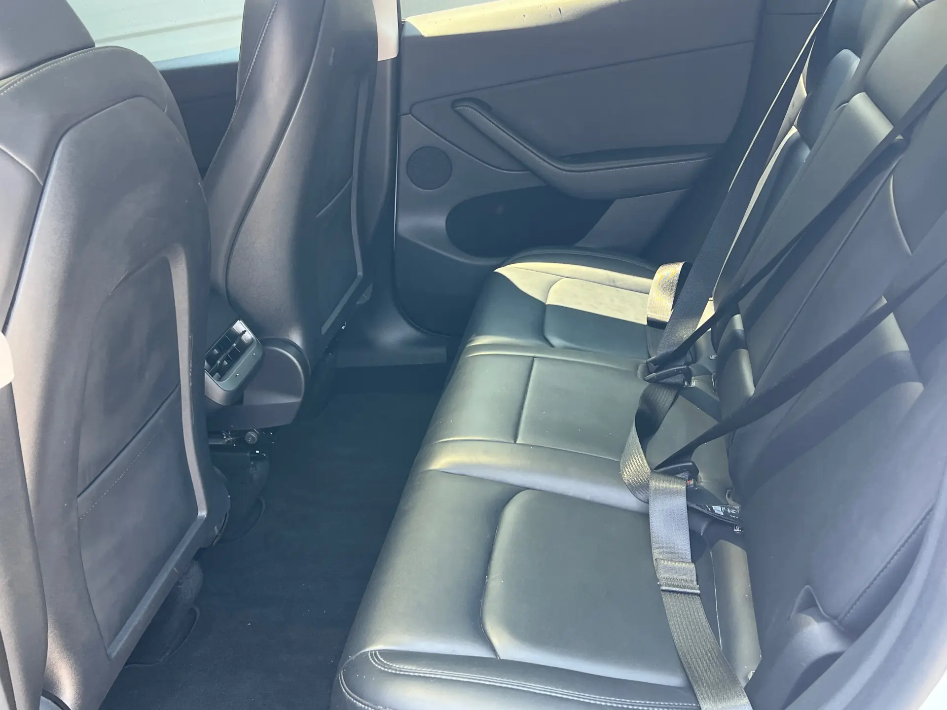 Tesla Model Y RWD 17