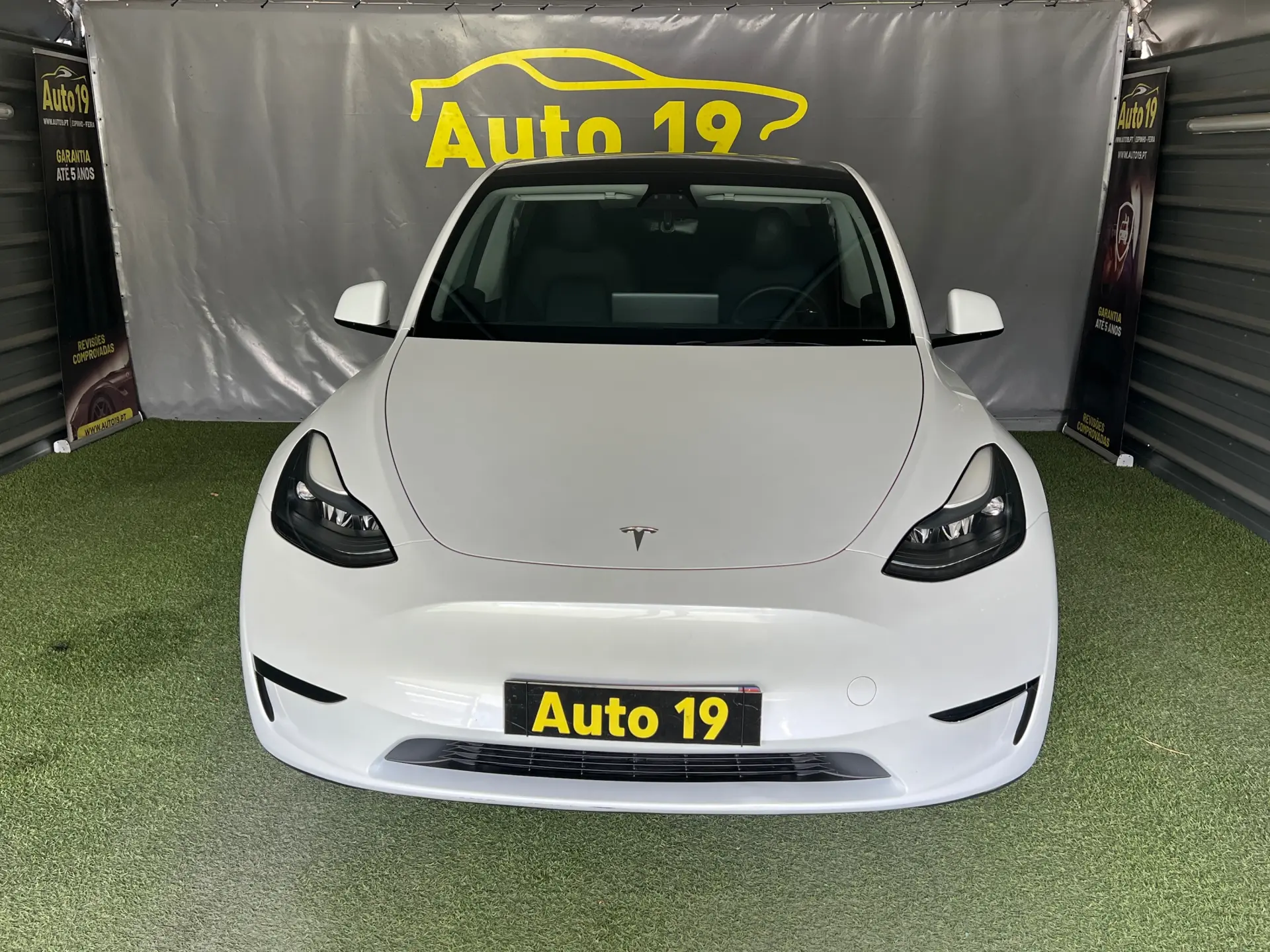 Tesla Model Y RWD 4