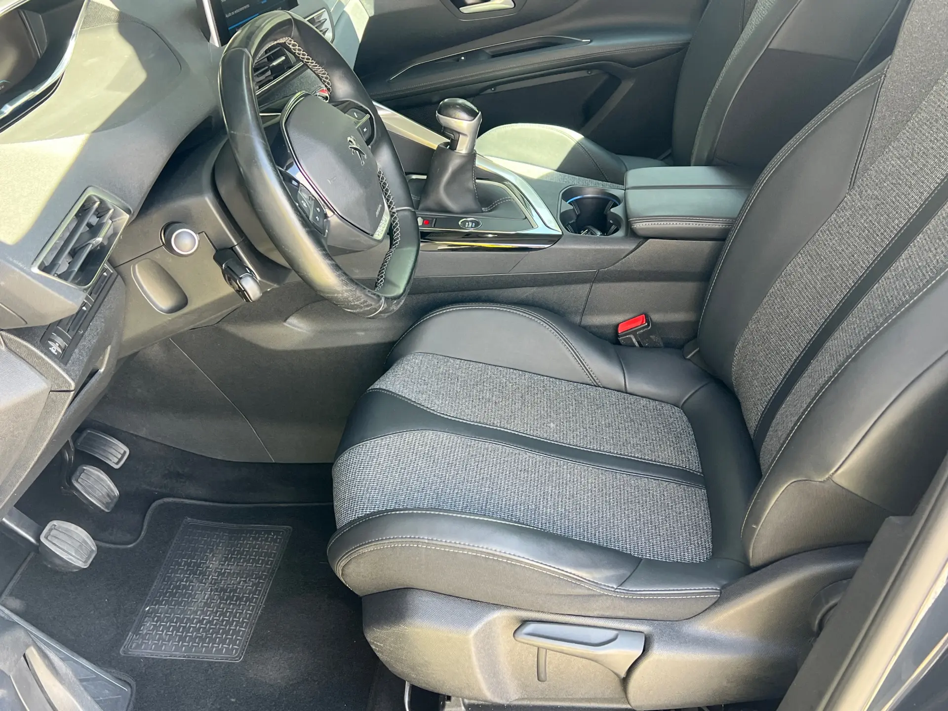 Peugeot 3008 1.2 PureTech Allure Pack 8