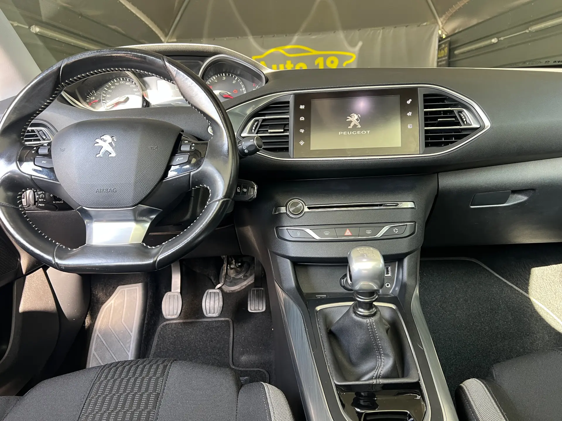 Peugeot 308 SW 1.6 BlueHDi Allure J17 7