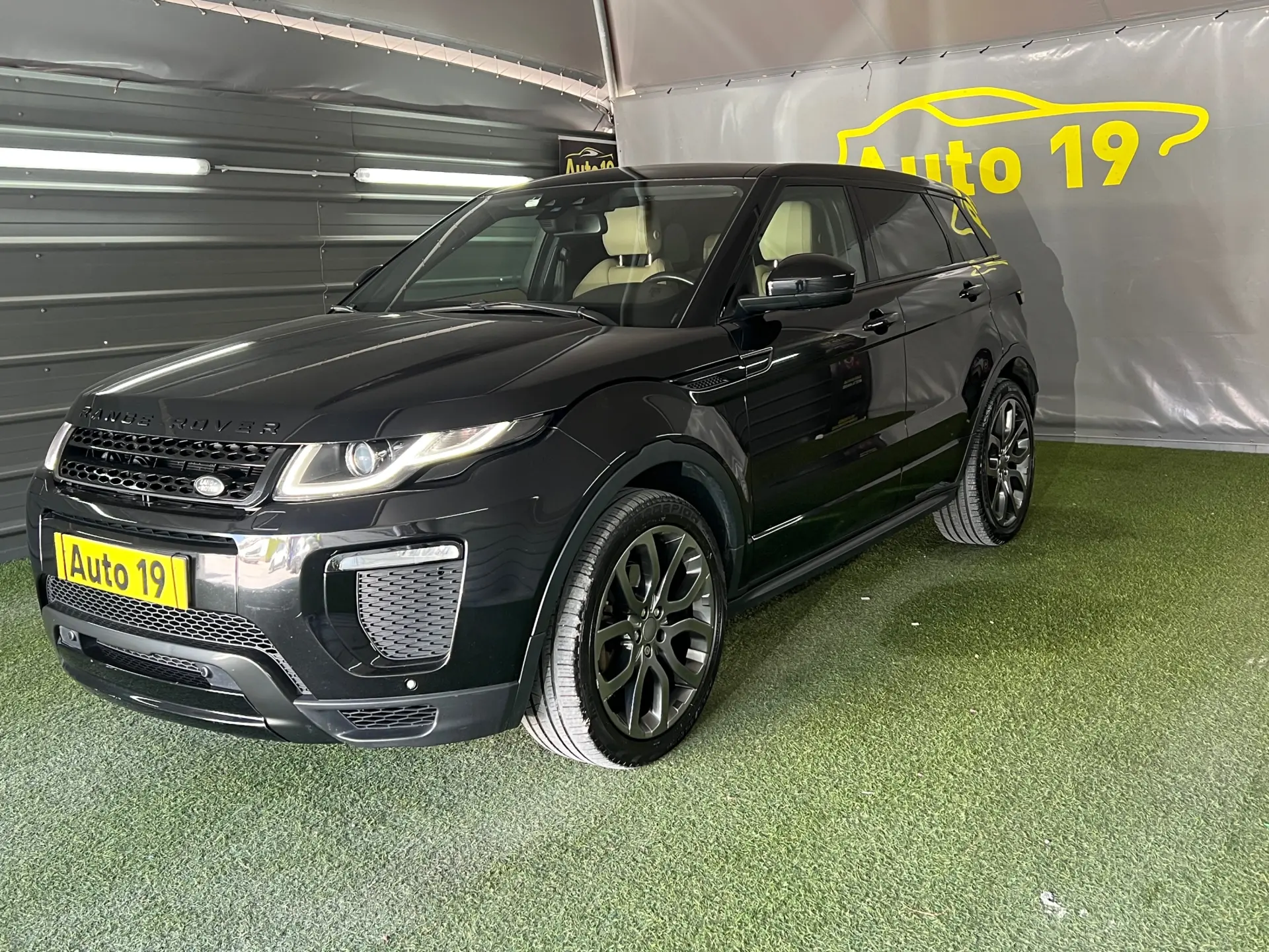 Land Rover Range Rover Evoque 2.0 TD4 HSE Auto 2