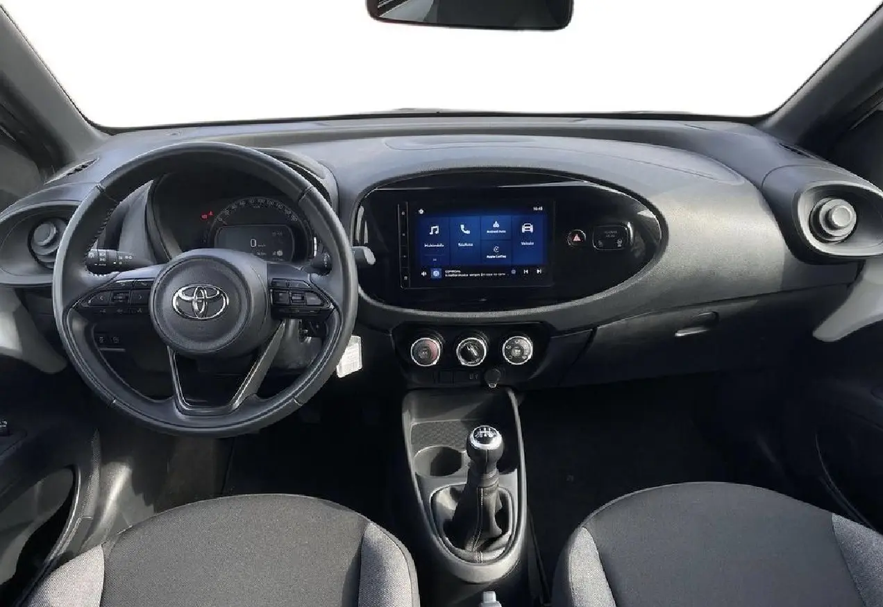 Toyota Aygo X 1.0 Play 9