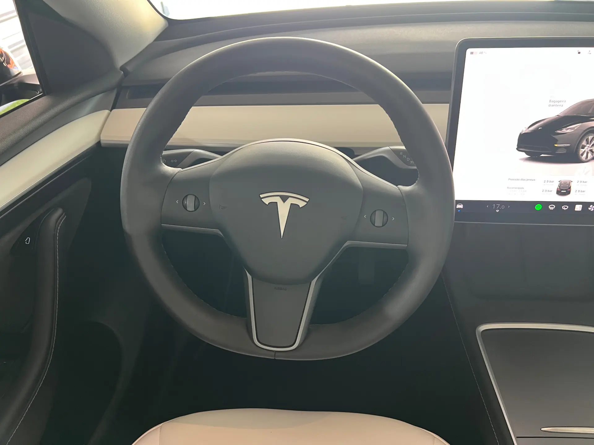 Tesla Model Y RWD 7