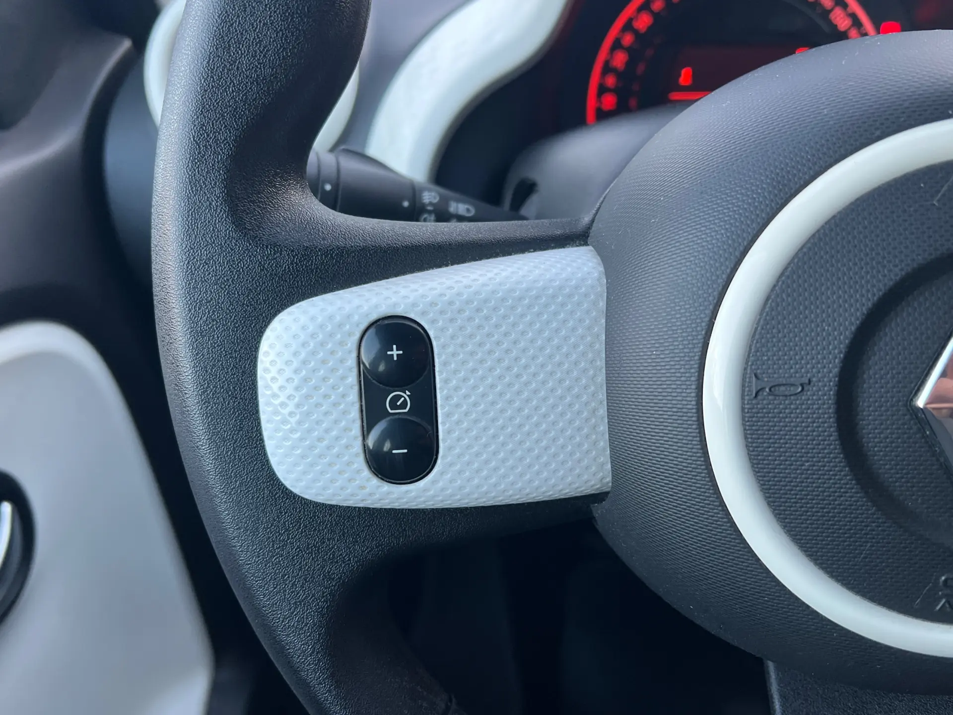 Renault Twingo 1.0 SCe Dynamique 17