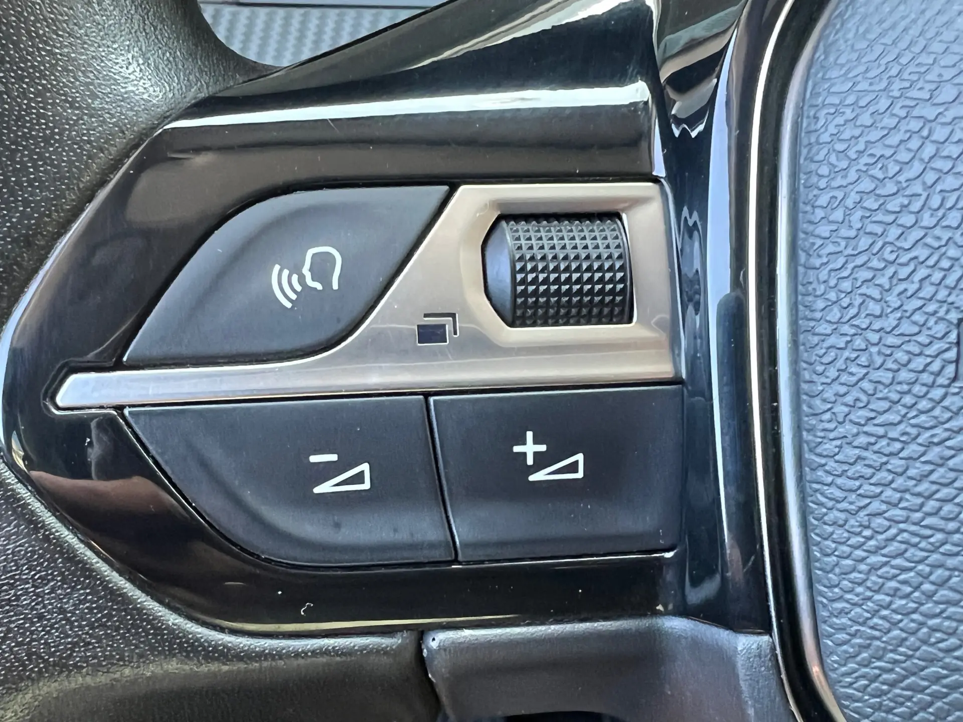 Peugeot 2008 PureTech 100 Stop&Start Allure Pack 9