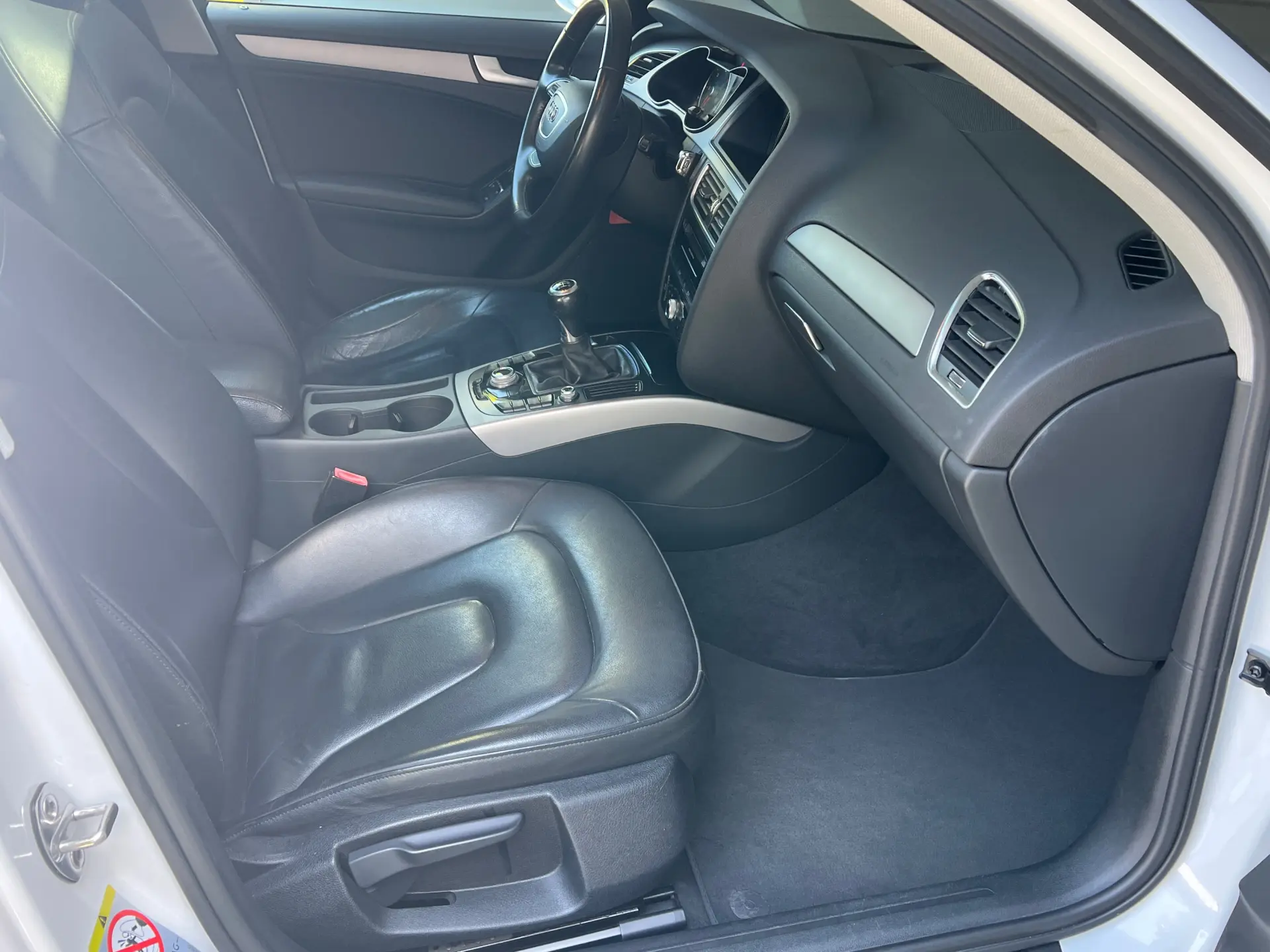 Audi A4 Avant 2.0 TDI Business Line Advance 17