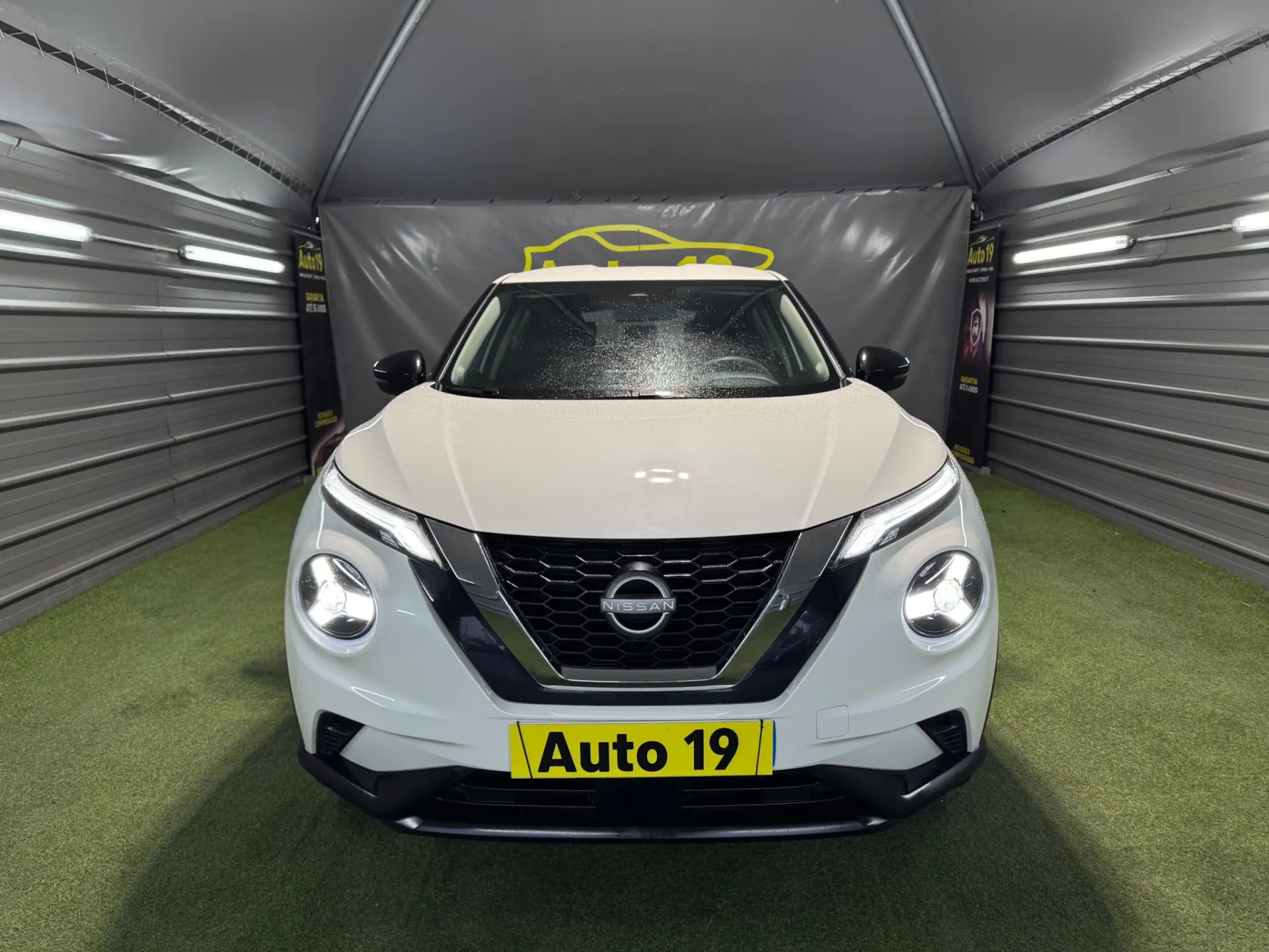 Nissan Juke 1.0 DIG-T N-Connecta NAV. 2