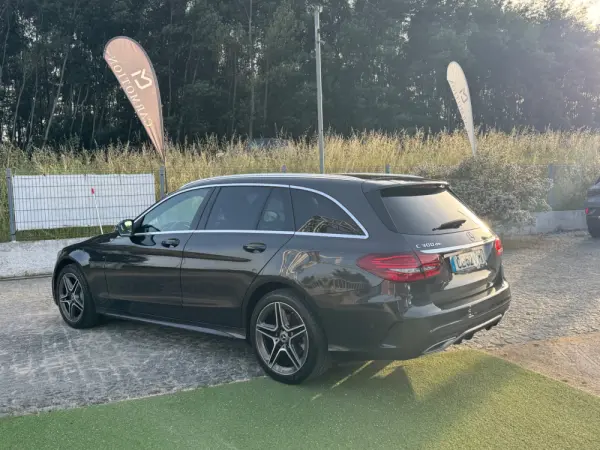 Mercedes-Benz C 300 de AMG Line 13