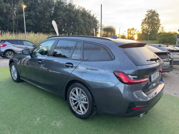 BMW 320 e Corporate Edition Auto 26