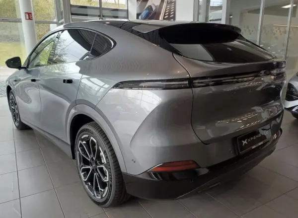 Xpeng G6 80.8 kWh Long Range 3