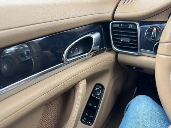 Porsche Panamera S E-Hybrid 8