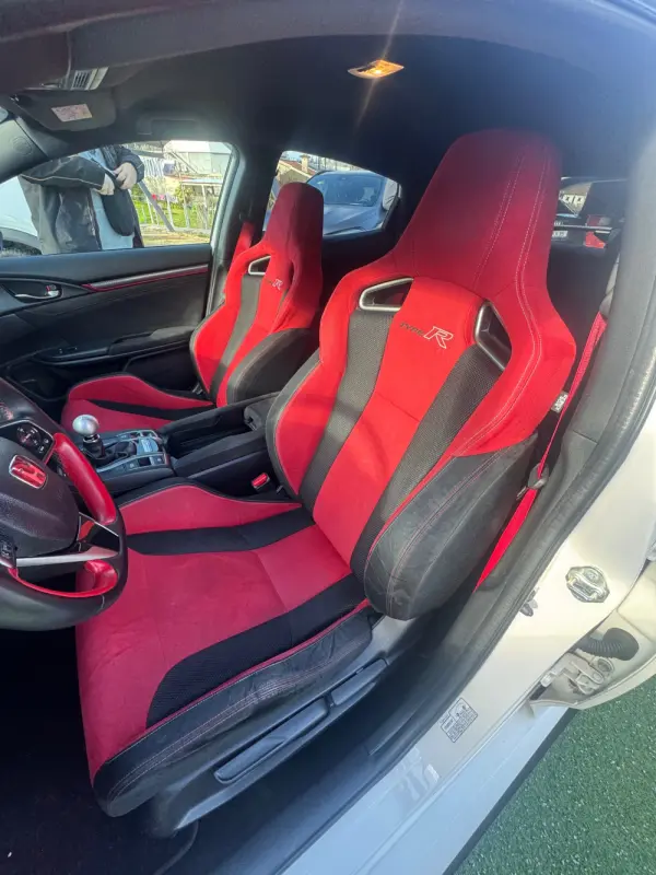 Honda Civic 2.0 VTEC Turbo Type R GT 44