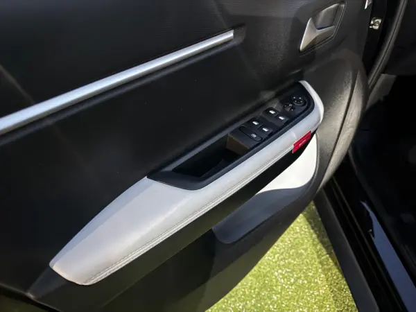 Citroen e-C3 44 kWh Autonomia Conforto Max 29