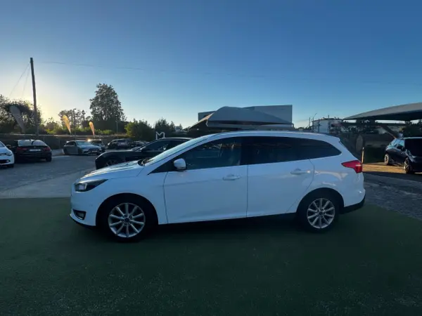 Ford Focus SW 1.5 TDCi EcoBlue Titanium 3