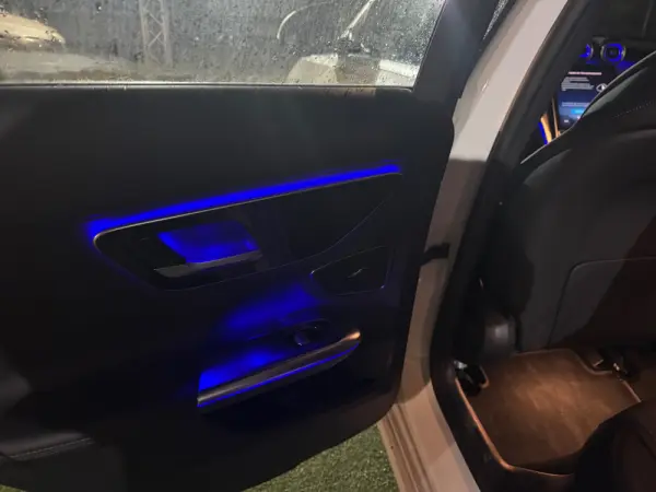 Mercedes-Benz C 200 d Avantgarde 16