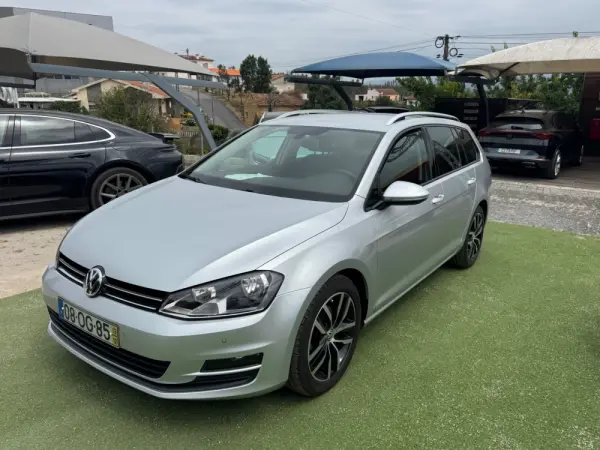 Volkswagen Golf Variant 1.6 TDi Highline DSG 1