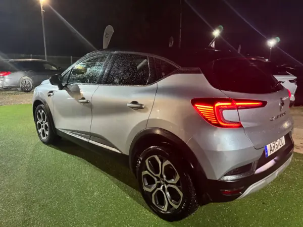 Renault Captur 1.0 TCe Intens 10