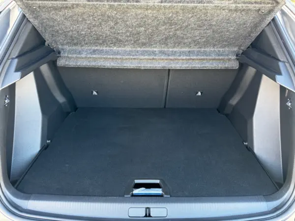 Peugeot e-2008 50 kWh Allure 14