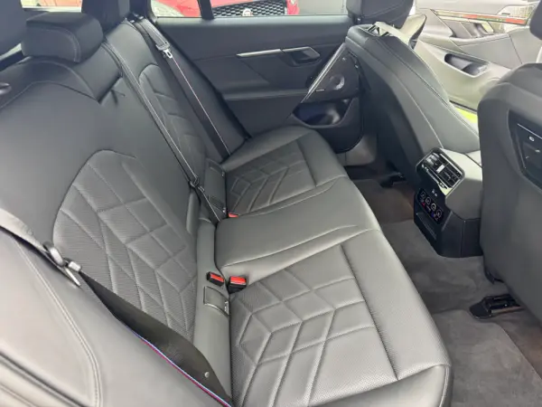 BMW i5 Touring M60 xDrive 28