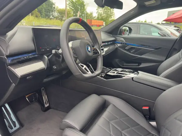 BMW i5 Touring M60 xDrive 30