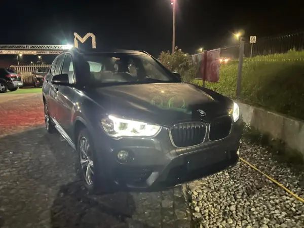 BMW X1 16 d sDrive Auto Line Sport 6