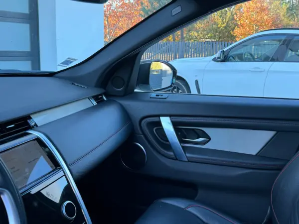 Land Rover Discovery Sport 2.0 D165 R-Dynamic S 15