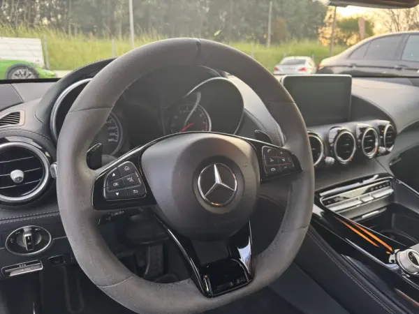 Mercedes-Benz AMG GT Standard 5