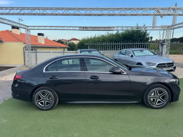 Mercedes-Benz C 300 AMG 12