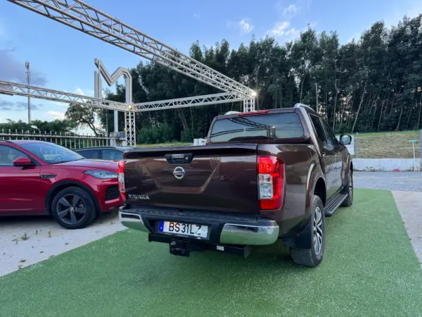 Nissan Navara DC N-Connecta 6