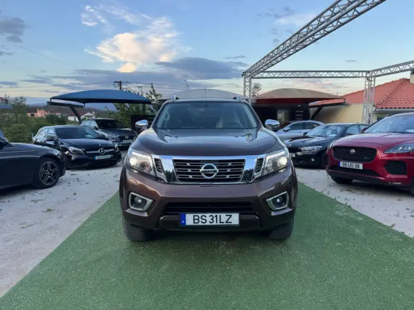 Nissan Navara DC N-Connecta 9