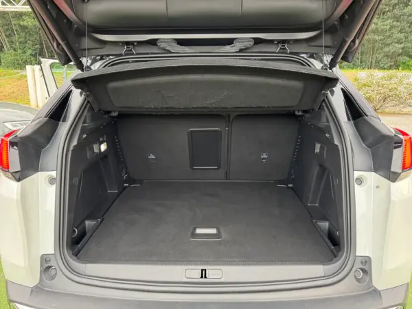 Peugeot 3008 1.6 BlueHDi GT Line EAT6 29