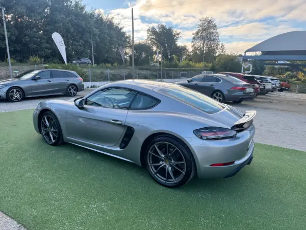 Porsche 718 Cayman 2.0 T PDK 14