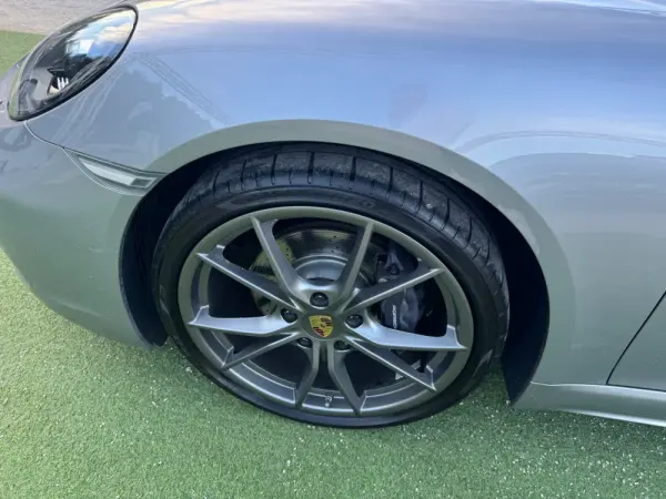 Porsche 718 Cayman 2.0 T PDK 17