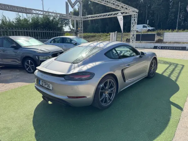 Porsche 718 Cayman 2.0 T PDK 27