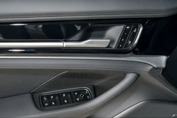 Porsche Panamera 4 E-Hybrid 20