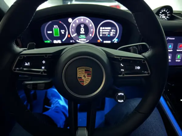 Porsche Panamera 4 E-Hybrid 44