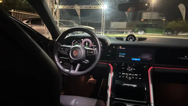 Porsche Panamera 4 E-Hybrid 53