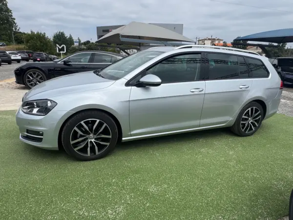 Volkswagen Golf Variant 1.6 TDi Highline DSG 5