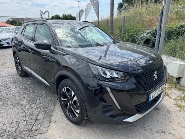 Peugeot e-2008 50 kWh Allure Pack 37
